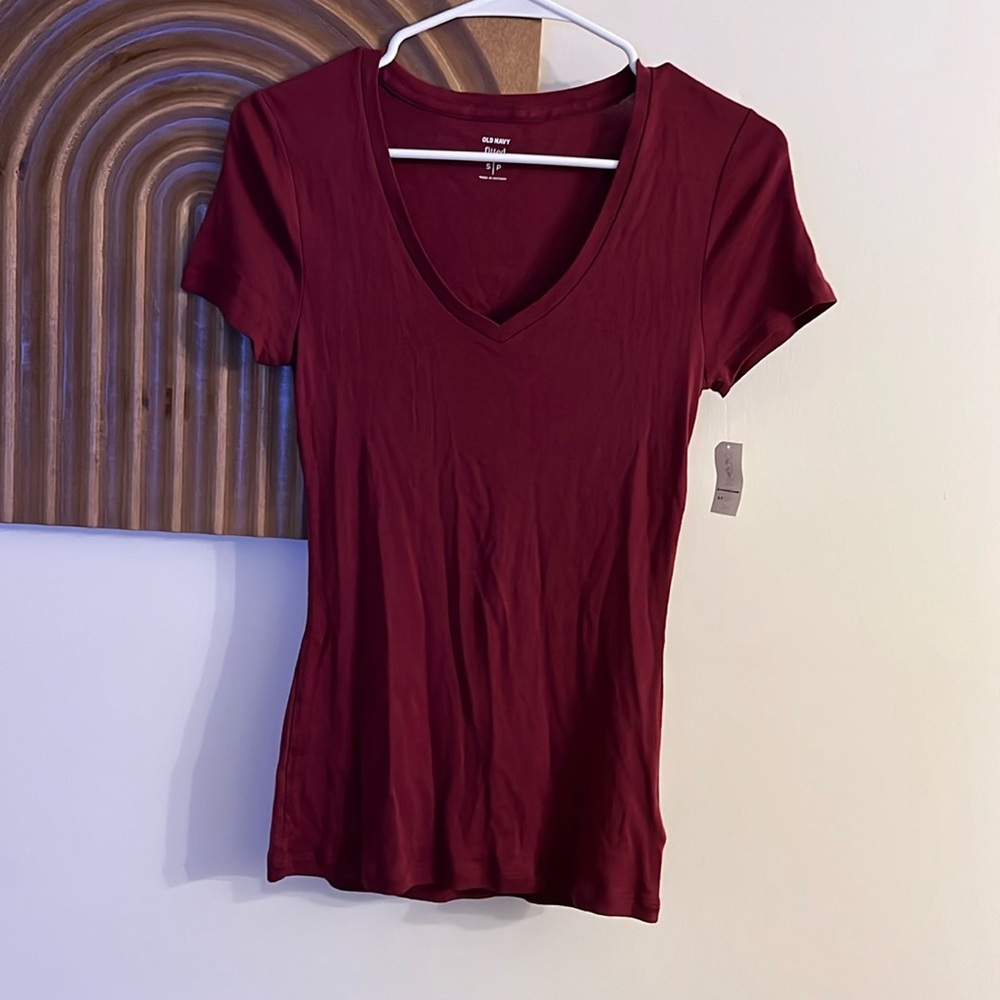 NWT old navy v neck